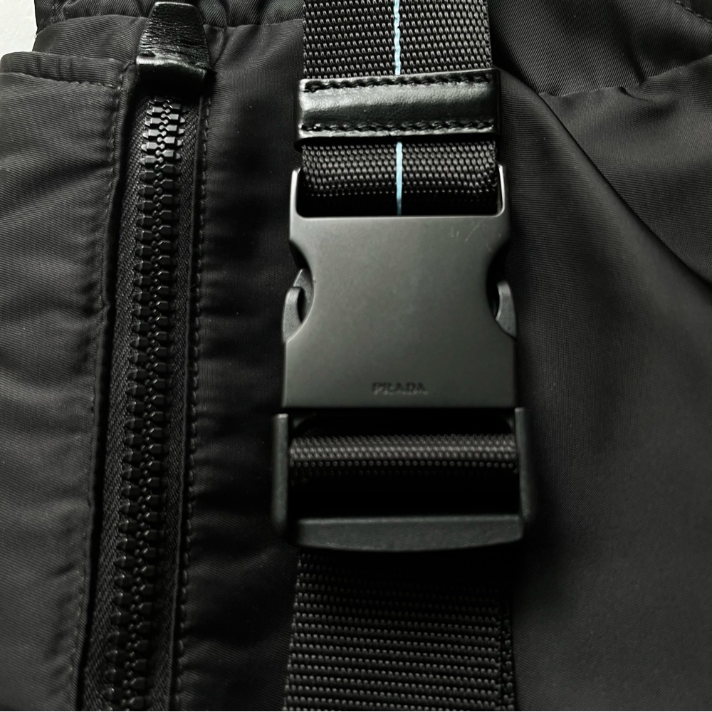 Prada Authentic Logo Stripe Messenger Bag Tessuto - Picture 5 of 16